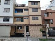 AMPLIO DEPARTAMENTO EN 1ER. PISO CON SÓTANO, SANTIAGO DE...