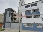 Amplio Departamento En 3Er Piso Cerca A Ovalo Papal