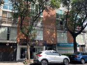 Amplio departamento en la Colonia San Rafael, con...