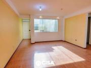 ¡Amplio Departamento en Venta en Urb. Ciudad y Campo –...