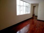AMPLIO DEPARTAMENTO FRENTE A PARQUE MAGADALENA/SAN ISIDRO