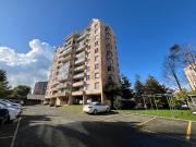 Amplio departamento. Sector Laguna Redonda