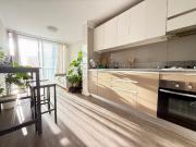 Amplio departamento, vista despejada, 1 E 1 B