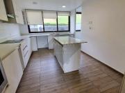 Amplio depto. Av. Alto Macul, Condominio Altavista III,...