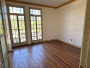 Amplio Depto de 100 mts2, 2 Piezas grandes en Uruguay 470