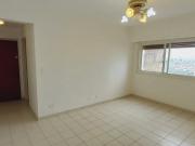 Amplio depto de 4 ambientes, luminoso, con baulera