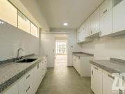 AMPLIO DPTO DE ESTRENO CON 3 HABITACIONES Y 1 COCHERA SURCO