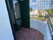 Amplio Duplex Esquina C/ Balcón