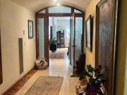 AMPLIO E ILUMINADO DEPARTAMENTO EN VENTA LOMAS COUNTRY CLUB