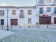 Amplio Edificio en el Corazón de Úbeda: Oportunidad...