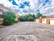 Amplio edificio multifuncional en venta a dos cuadras de...