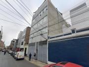 ¡Amplio edifico comercial ubicado a pasos de la Av. Angamos!