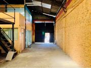 AMPLIO GALPÓN EN INDEPENDENCIA