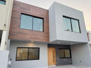 VISTAS QUE INSPIRAN, ACCESO A ROOF GARDEN MILENIO III
