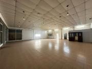 Amplio Local Comercial en alquiler en La Plata