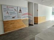 Amplio Local Comercial en Av. Las Condes Amplio Local Comercial en Av. Las Condes