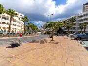 Amplio local comercial en Avda. Alféreces Provisionales...