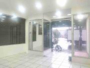 Amplio local comercial en Renta