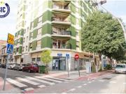 ? Amplio Local Comercial en Venta o Alquiler en Zona...