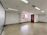 Amplio Local Comercial en Venta, Sector Zona Rosa, Cuenca