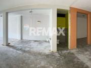 Amplio Local En Zona De Alto Flujo Comercial Cerca A La...