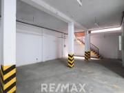 Amplio Local Industrial