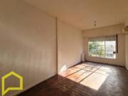 Amplio Monoambiente al FRENTE. Coc y Bño COMPLETOS