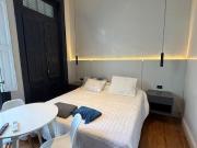 Amplio Monoambiente con Balcón Reciclado y Equipado...