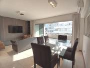 AMPLIO Piso 4 Ambientes amueblado con balcón, parrilla y...