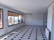 Amplio piso con 4 dormitorios y vistas al mar y Benidorm...