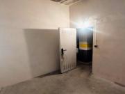 Amplio piso con terraza, garaje y trastero en...