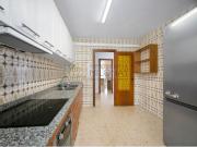 Amplio piso de 3 dormitorios con vistas inigualables al mar