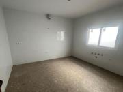 AMPLIO PISO EN CALLE ARRECIFE !