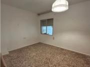 Amplio piso en el centro con vistas a la calle