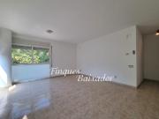 ¡ AMPLIO PISO EN EL CENTRO DE CASTELLDEFELS CON PLAZA DE...