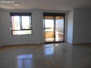 Amplio piso en Juan Carlos I