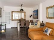 AMPLIO PISO EN PLENO CENTRO! TU HOGAR CON BALCÓN,...