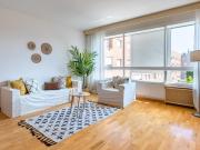 Amplio piso en Vila Olímpica, gran zona comunitaria