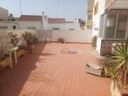 Amplio Piso para INVERSION en Roquetas de Mar:...