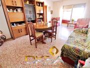 Amplio piso para reformar parcialmente en Ronda Magdalena