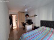 Amplio piso reformado en tercera planta con ascensor en...