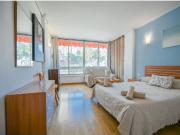 Amplio reformado piso con 4 dormitorios cerca de playa...