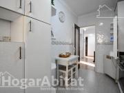 AMPLIO, SOFISTICADO Y CON LUZ A RAUDALES, CON TERRAZA Y...