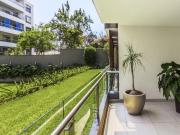 Amplio y bello flat de 428 m2 en 1er. piso en moderno...