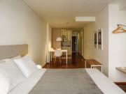 Amplio y con balcón a pasos de todo, a sólo 100 mts del...