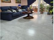 Amplio y Encantador Apartamento de 3 Dormitorios en...