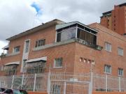 Amplio y funcional apartamento, ubicado en zona estratégica