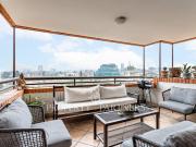 Amplio y luminoso departamento en Jardín del Este