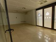 Amplio y luminoso local comercial frente al Registro Civil