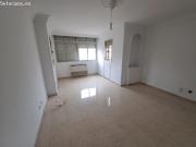 Amplio y Luminoso Piso en la Avenida de la Paz, Sevilla